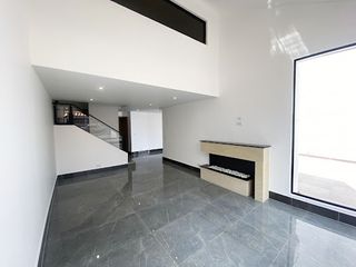 Foto 2 de VENTA de CASAS en BOGOTA