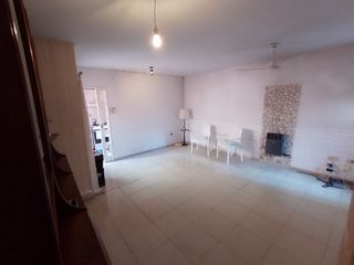 Foto 3 de Casa PH en venta en Quilmes Centro