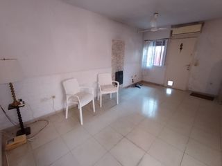 Foto 2 de Casa PH en venta en Quilmes Centro