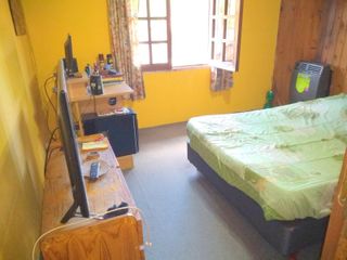 Foto 9 de VENTA DE CASA SOBRE LOTE PROPIO DE DOS PLANTAS Y COCHERA