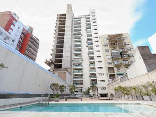 Venta departamento 3 Dormitorios  vista al rio Cochera y amenities zona Rio parque españa