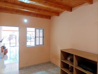 Vendo Casa tres dormitorios Barrio 100 viviendas en Aristobulo del Valle Misiones