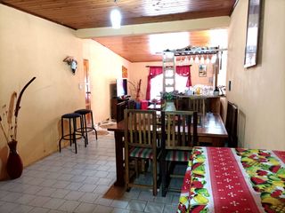 Vendo Casa tres dormitorios Barrio 100 viviendas en Aristobulo del Valle Misiones