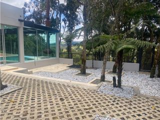 Venta Casa Finca en Parcelación Variante Aeropuerto antes del Peaje