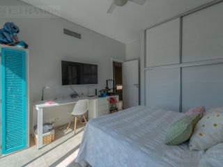 Casa con 4 dormitorios en venta en LAGUNA DEL SOL