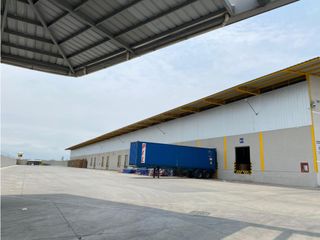 Venta / alquiler Bodega en Complejo Logístico 4.300 m² - Durán