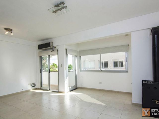 Departamento en venta - 1 dormitorio 1 baño - Cochera - Terraza - 120mts2 - La Plata