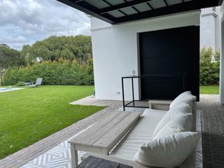 Foto 2 de Casa en Alquiler Temporada Rumenco
