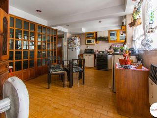Foto 11 de Departamento con balcón y parrilla - Boedo
