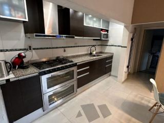 Casa PH en venta en Ezpeleta Este