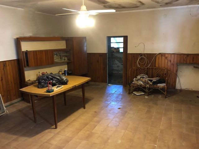 Casa en venta - 2 dormitorios 1 baño - 627mts2 totales - Manuel B Gonnet [FINANCIADA]