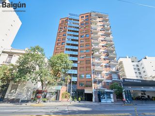 Excelente Único 4 amb frente a la Plaza