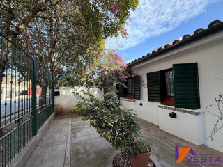 Foto 2 de GRAND BOURG-CASA-VENTA-LA ALBORADA