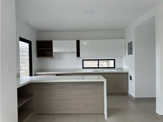Foto 14 de MODERNA CASA NUEVA CON 3 DORMITORIOS EN MANTA AZUL, SUR DE MANTA