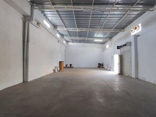 Foto 2 de bodega en arriendo en el contento. Cod A20986