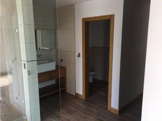 Foto 9 de Casa desarrollada en dos plantas con piscina barrio privado Rumencó