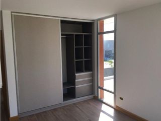Foto 1 de Casa desarrollada en dos plantas con piscina barrio privado Rumencó