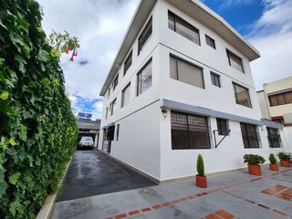 Foto 1 de Vendo casa rentera en Monteserrin, Norte de Quito