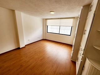 Foto 12 de Vendo casa rentera en Monteserrin, Norte de Quito