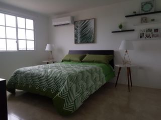 Foto 12 de Venta de casa cerca del Riocentro Dorado y Plaza Batan, La Aurora, Guayaquil
