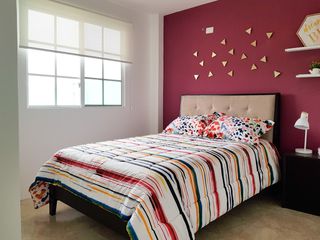 Foto 5 de Venta de casa cerca del Riocentro Dorado y Plaza Batan, La Aurora, Guayaquil