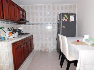 Foto 5 de apartamento en venta en abajo. Cod V90292