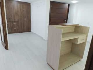 República de El Salvador, Oficina en renta, 74 m2, 6 ambientes, 2 baños, 1 parqueadero