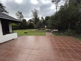 VENTA casa con pileta en el Bosque Peralta Ramos