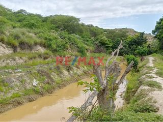 Foto 6 de 🌟 ¡OPORTUNIDAD ÚNICA PARA INVERSORES Y DESARROLLADORES! 🌟

📍 Ubicación Privilegiada: Terreno en La Cruz, Tumbes.
📐 Extensión Impresionante: 6,300.0