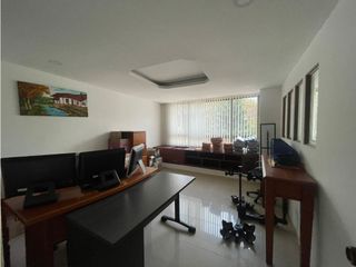 SE VENDE APARTA OFICINA  EN MEDELLIN X LA 70 IDEAL PARA AIRBNB