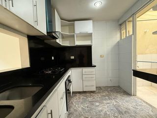 Foto 1 de casa en arriendo/venta en la castellana. Cod A393