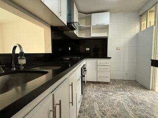Foto 2 de casa en arriendo/venta en la castellana. Cod A393