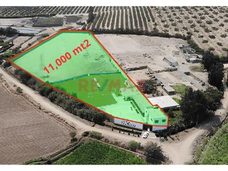 Foto 1 de ATENCIÓN INVERSIONISTAS!!!

     ¡Oportunidad única en el corazón de la Campiña La Merced en Laredo!
Descubre estos 11000m² de terreno plano y sole
