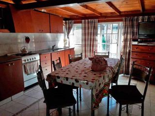 Casa en venta - 3 dormitorios 2 baños - Cochera - 200mts2 - Villa Elvira, La Plata