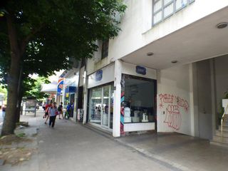 Local en venta en La Plata calle 7 e/ 57 y 58 Dacal Bienes Raices