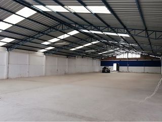 Foto 3 de Se alquila bodega en Portoviejo