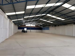 Foto 5 de Se alquila bodega en Portoviejo