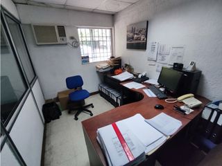 Foto 9 de GUAYAQUIL, AV CARLOS JULIO AROSEMENA SE VENDE PROPIEDAD COMERCIAL