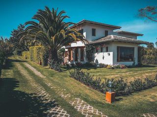 Foto 12 de Venta de casas de 2 dormitorios en exclusivo conjunto, Checa