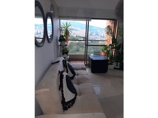 Apartamento en venta en Laureles Almería