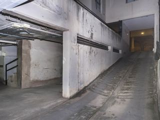 VENTA DEPARTAMENTO DE 1 DORMITORIO  C/ COCHERA - ZONA CENTRICA -