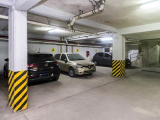 VENTA DEPARTAMENTO DE 1 DORMITORIO  C/ COCHERA - ZONA CENTRICA -