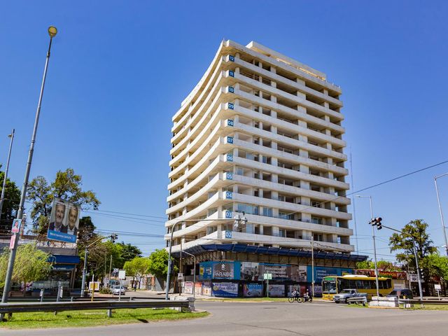 AV. SAN MARTIN 1392 08 06 – TORRE PARAISO - VENTA DEPARTAMENTO 1 DORMITORIO EN BAIGORRIA