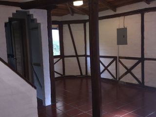 Foto 17 de CASA EN  LA URBANIZACIÓN LA CERAMICA * Lotizaciòn Rumihuaico * 336 M2,  CONSTRUCCIÓN
