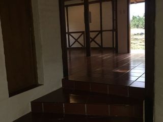 Foto 14 de CASA EN  LA URBANIZACIÓN LA CERAMICA * Lotizaciòn Rumihuaico * 336 M2,  CONSTRUCCIÓN