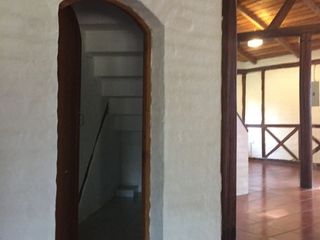 Foto 3 de CASA EN  LA URBANIZACIÓN LA CERAMICA * Lotizaciòn Rumihuaico * 336 M2,  CONSTRUCCIÓN