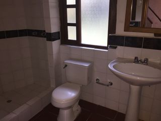 Foto 21 de CASA EN  LA URBANIZACIÓN LA CERAMICA * Lotizaciòn Rumihuaico * 336 M2,  CONSTRUCCIÓN
