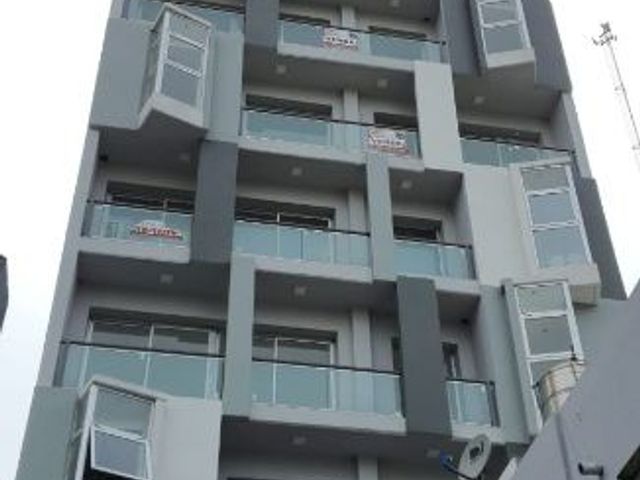 Venta De Oficina Quilmes Centro Cochera Opcional SUM Parrilla Terraza Solárium