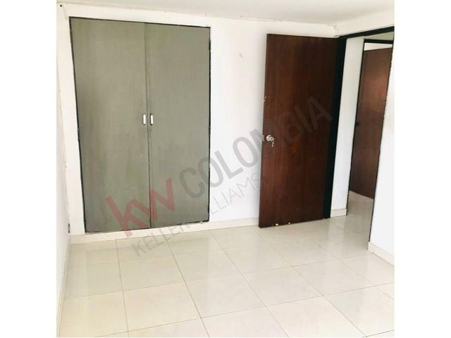 VENTA CASA ESQUINERA FRENTE A PARQUE- PRADOS DEL NORTEf-6999