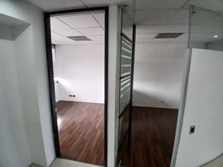 Foto 13 de oficina en arriendo en bosque de pinos-usaquén. Cod A118577